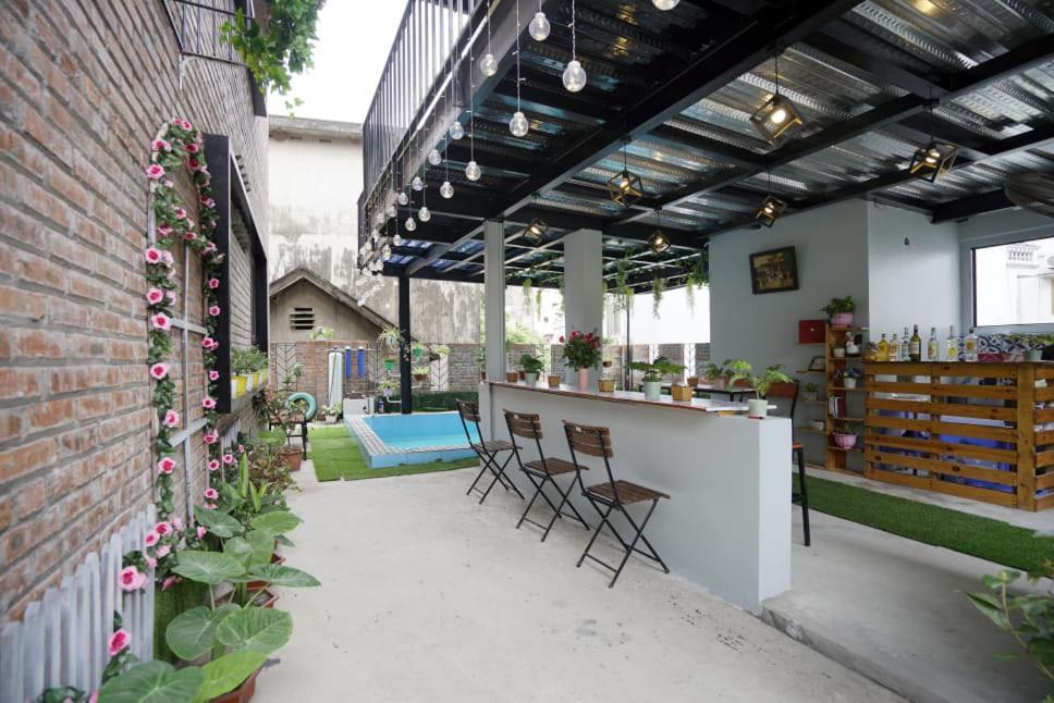 Almor Hostel With Pool In Right Center Ha Long Exterior foto