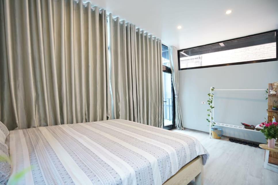 Almor Hostel With Pool In Right Center Ha Long Exterior foto